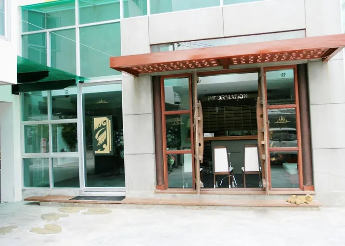 Bansabai Sabaidee Service 3* Bangkok